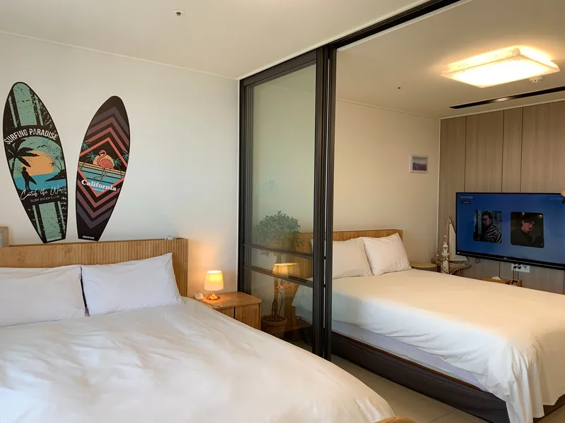 [Sokcho] Couple Room with Ocean, Seoraksan, Cheongcho Lake, and Ferris Wheel View 9