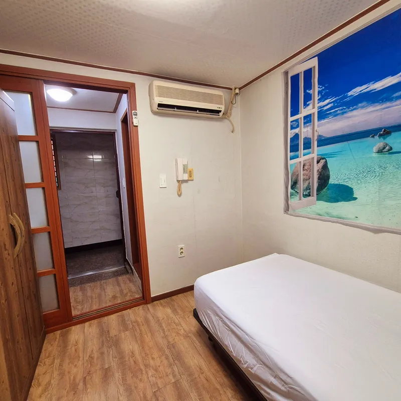 [Gwanak, Seoul] Fully-furnished one-room near Seoul National University 103 (semi-basement) 9