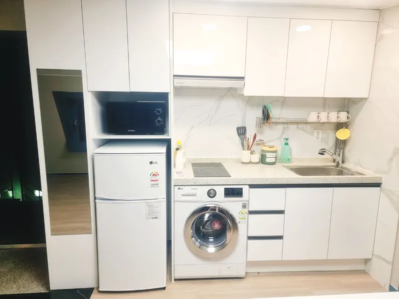 [Songpa, Seoul] Spacious and comfortable new 1-room, 1-living room in front of Heliocity, elevator parking 8