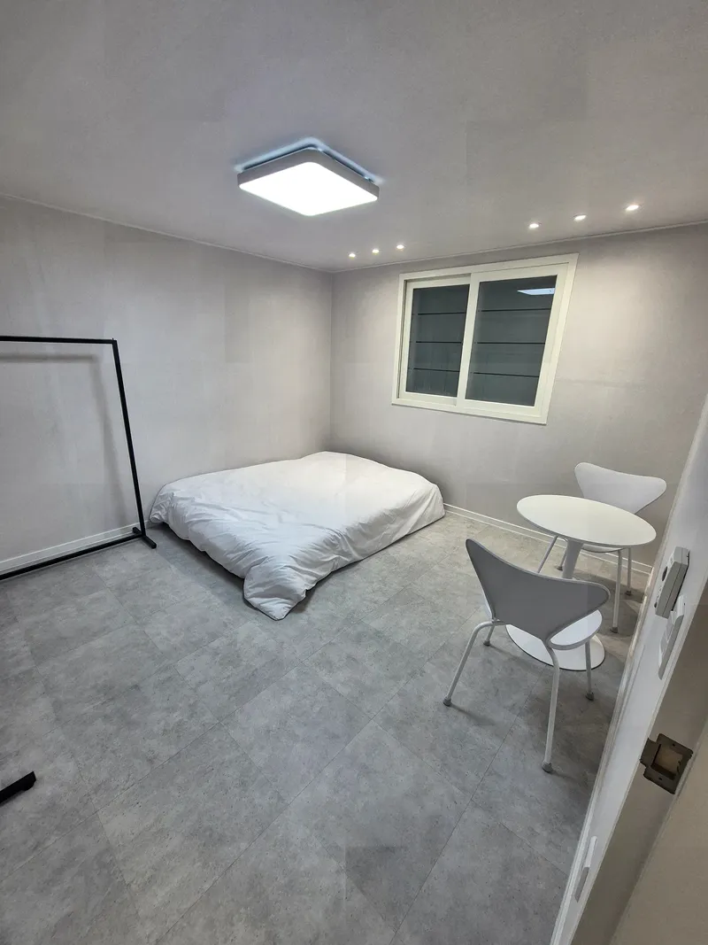 [Pohang] Large room 2 / Large living room / Kitchen / Parking D12 11