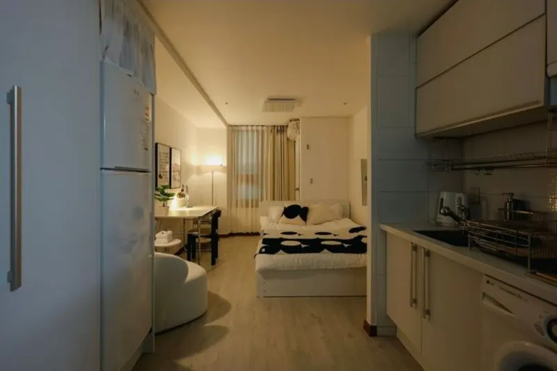 [Gangnam, Seoul] 4-minute walk from Yeoksam Station, emotional accommodation 4