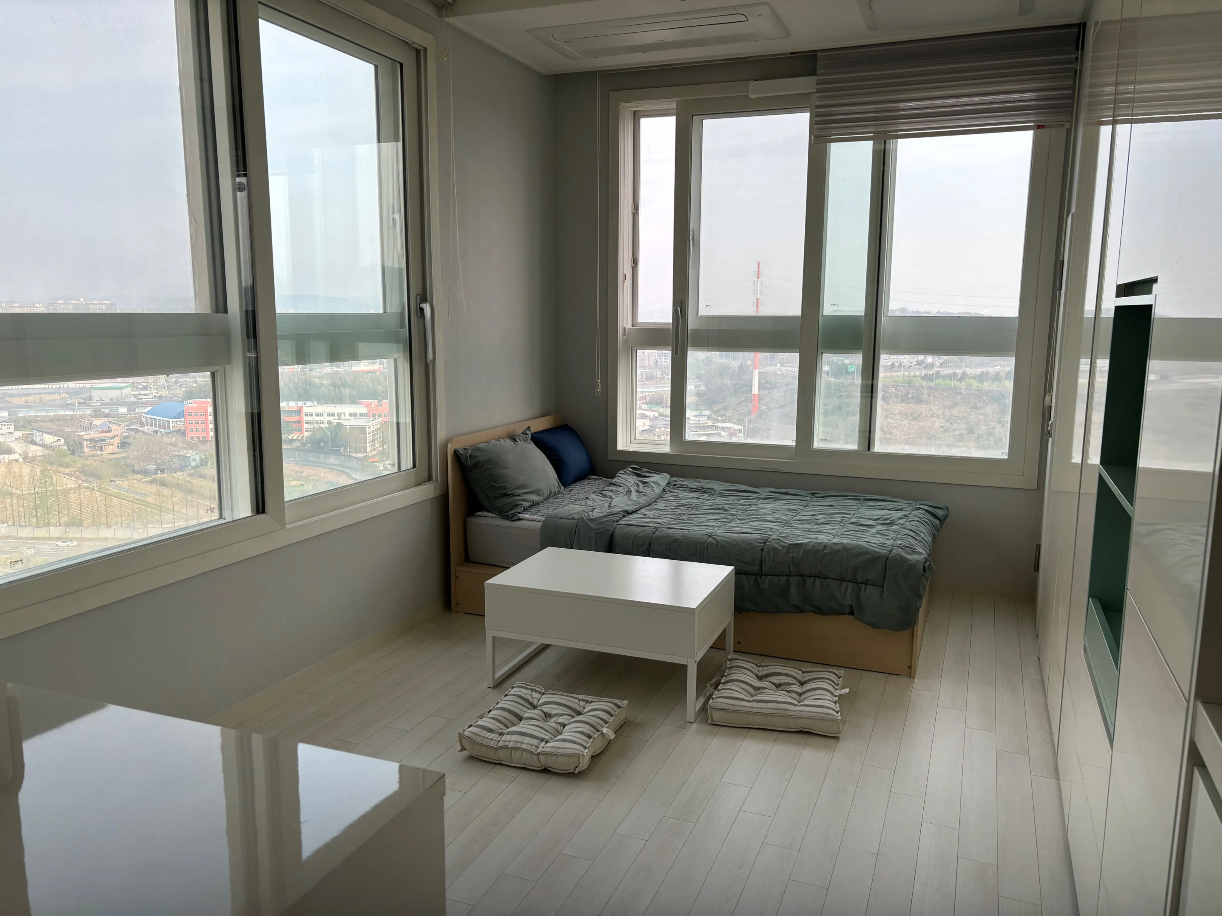 Officetel Studio in Jinju, Gyeongnam — 20m², sleeps 2, 1 bath