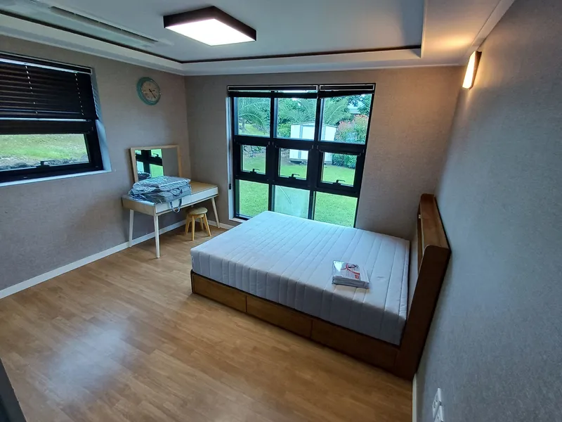 [서귀포 성산] 포구인접 돌담 잔디마당 독채 2
