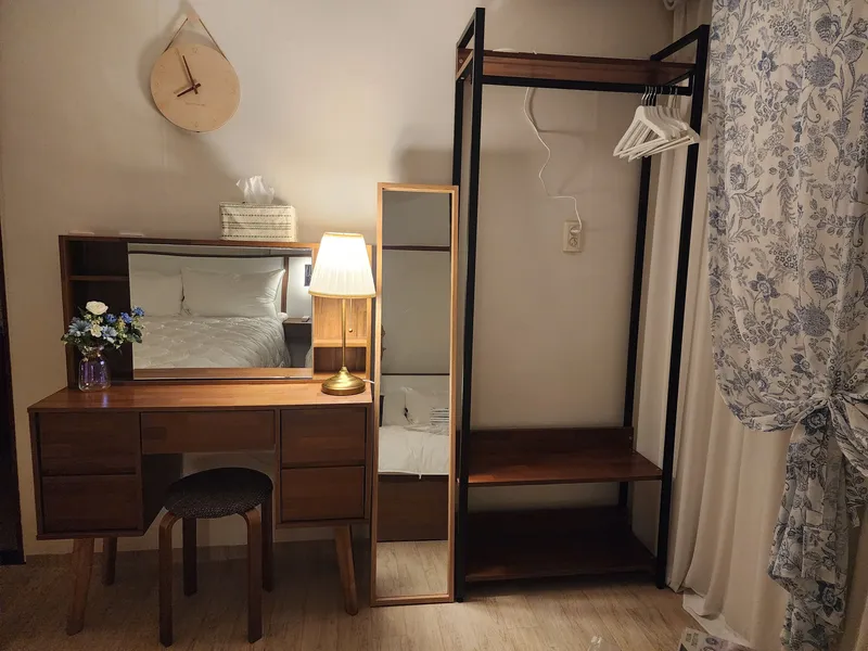 [Ansan] 10-minute walk from Handae Station, 2 double beds 3