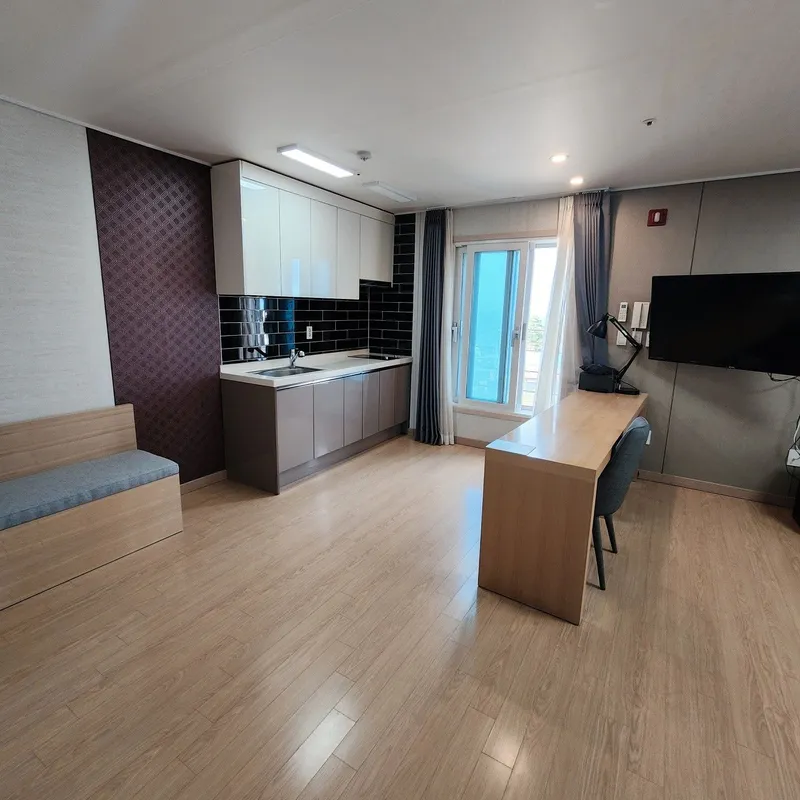 [Gangneung] 20 pyeong large room right in front of the beach 12