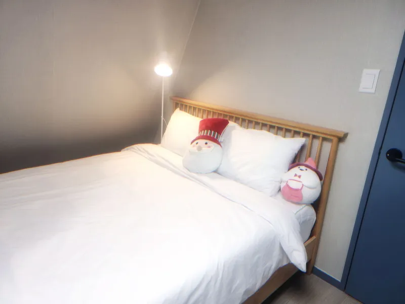 [Songpa, Seoul] Spacious and comfortable new 1-room, 1-living room in front of Heliocity, elevator parking 5