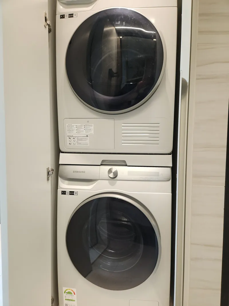 [서울 강남] 인피니티풀이 있는 고급 오피스텔 23