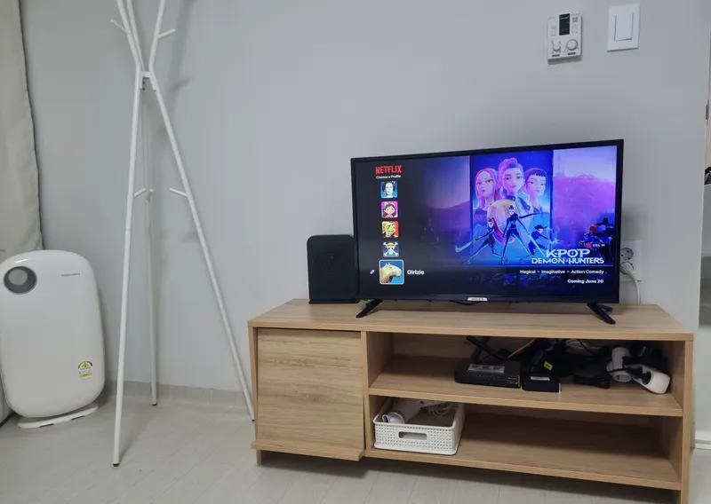 [Gangdong, Seoul] 5 min walk from Dundun-dong Station. Two rooms. Clean semi-basement. 3