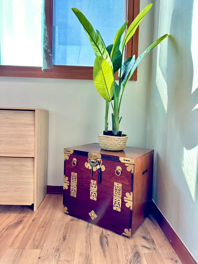 [Mapo, Seoul] Spacious Living Room, Private Use, Yeonnam-dong 3-Room House, Up to 10 People, Hongik University Entrance, Yeontral Park 11