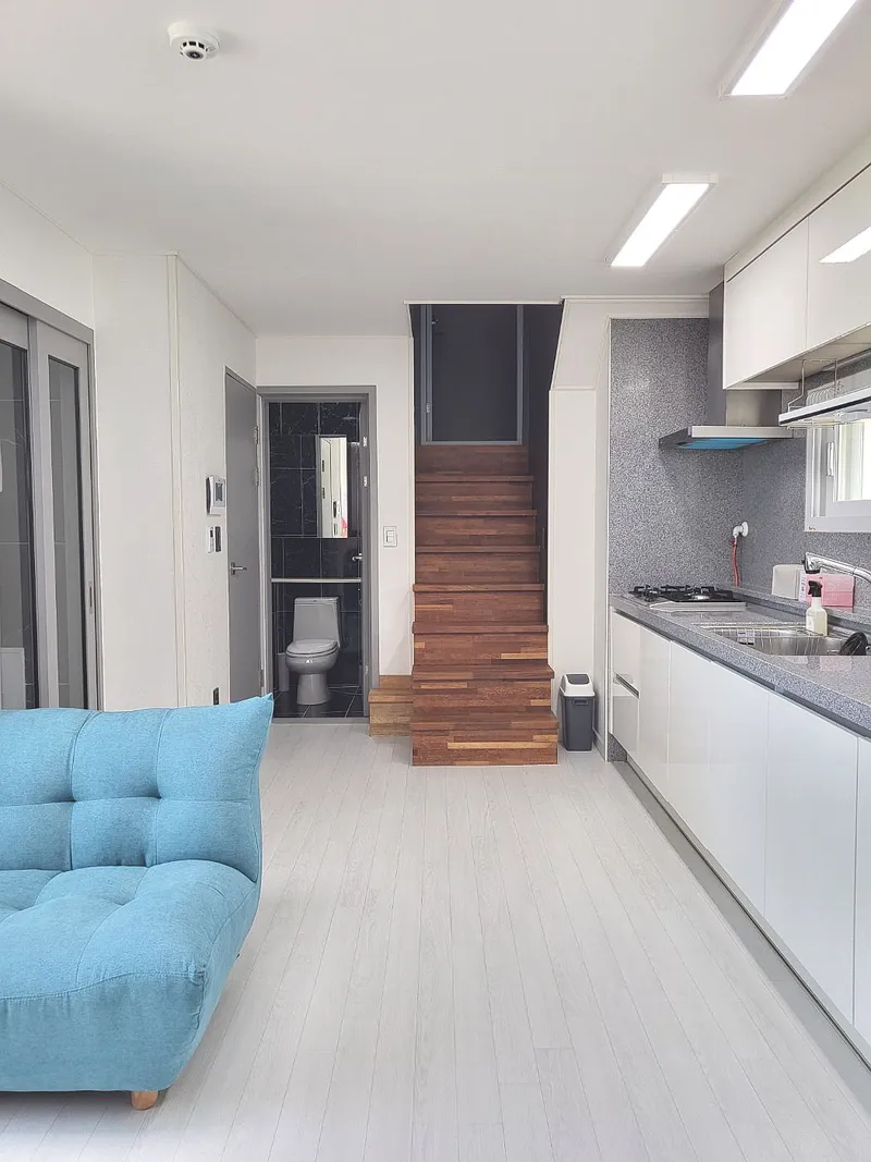 [Aewol, Jeju] A detached townhouse with a jacuzzi overlooking the nearby sea, coastal road 1 32