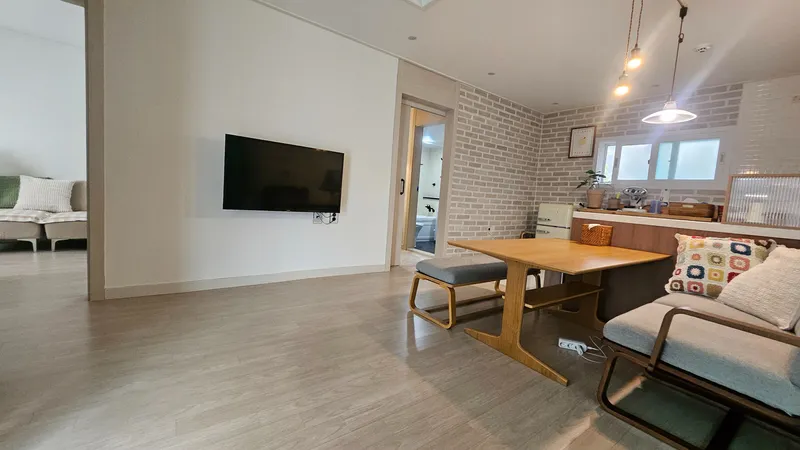 [Busanjin, Busan] 10-minute walk from Gaegeum Subway Station, 3-minute walk from Singaegeum Bus Stop 26
