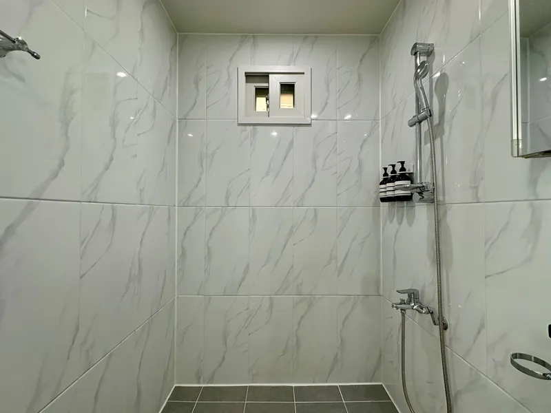 [Yeongjong, Incheon] 5 minutes from Yeongjong Unseo Station, 3 rooms/2 bathrooms, hotel bedding, convenience store 30s 25