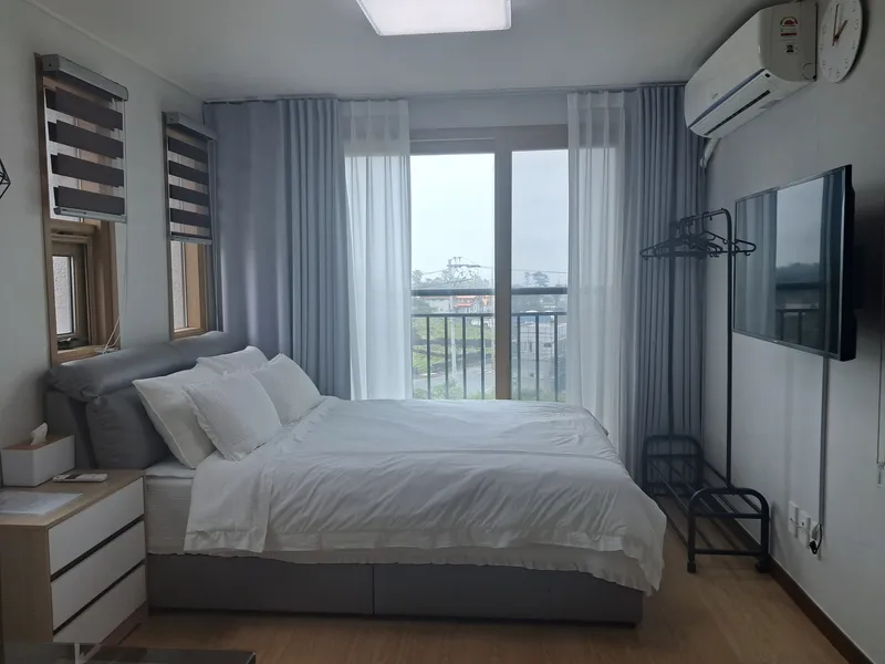 [Aewol, Jeju] 3rd floor studio near Aewol Port 2