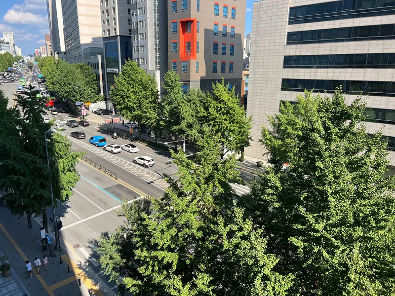 [Seodaemun, Seoul] Sinchon Station Exit 4, 4-minute walk, City View 30