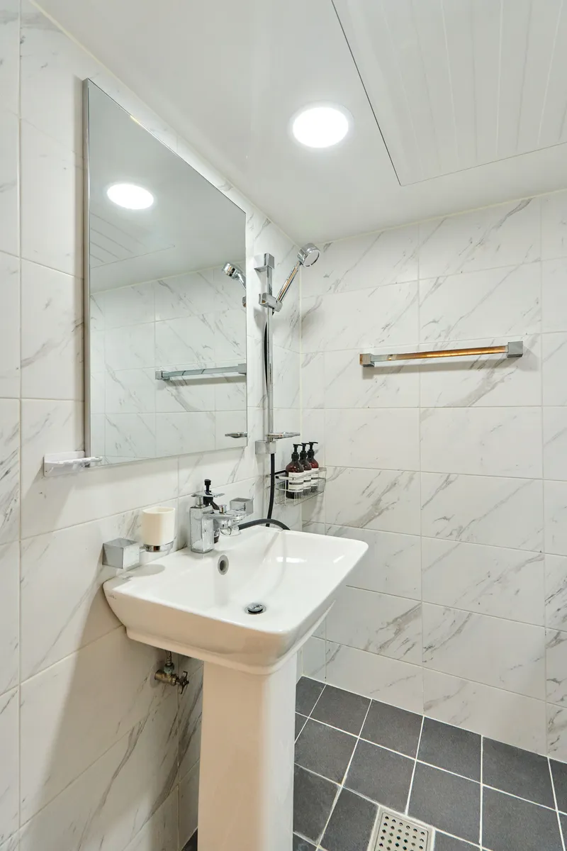 [Songpa, Seoul] Fully furnished studio apartment, 10 minutes walk from Samjeon Station (Line 9) and Seokchon Gobun Station in Samjeon-dong 6