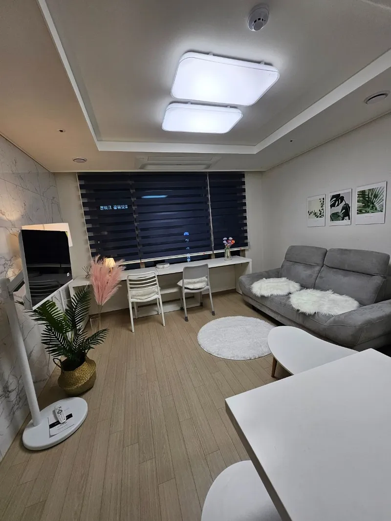 [Hwaseong] 3-minute walk from Byeongjeom Station, two-room office, fully equipped N.5 8