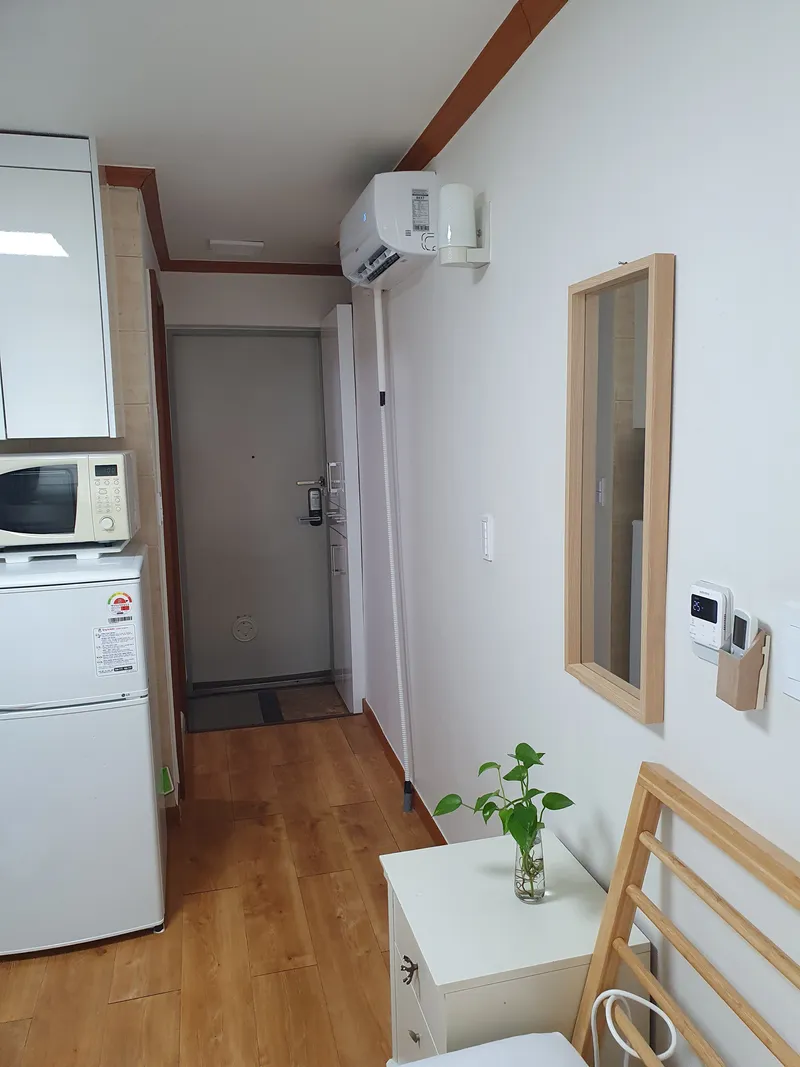 [Jongno, Seoul] One-room apartment, 4 minutes walk from Seoul National University Hospital and Hyehwa Station 5