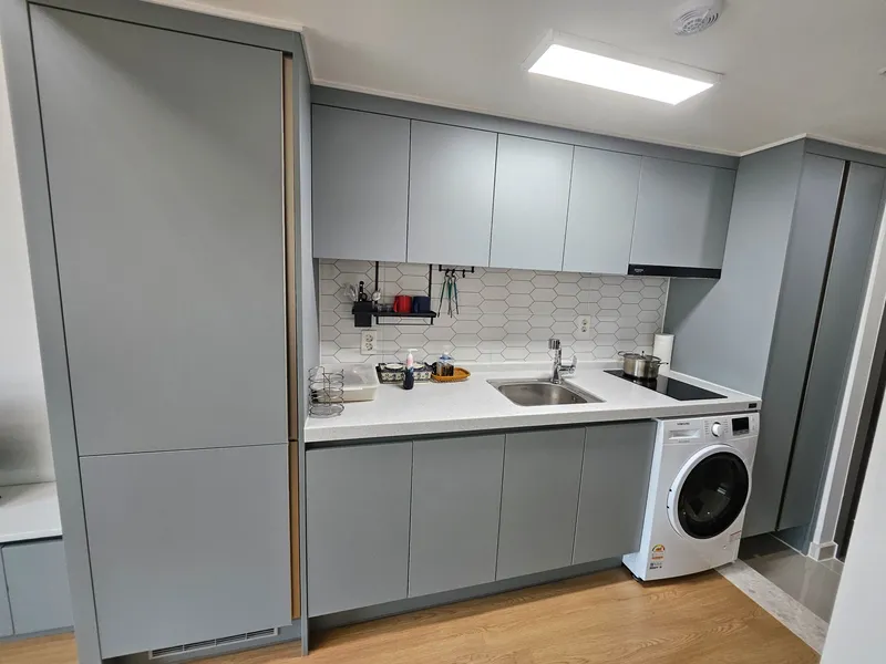 [Mapo, Seoul] Fully furnished studio apartment, 1 minute from Sangam Station 11
