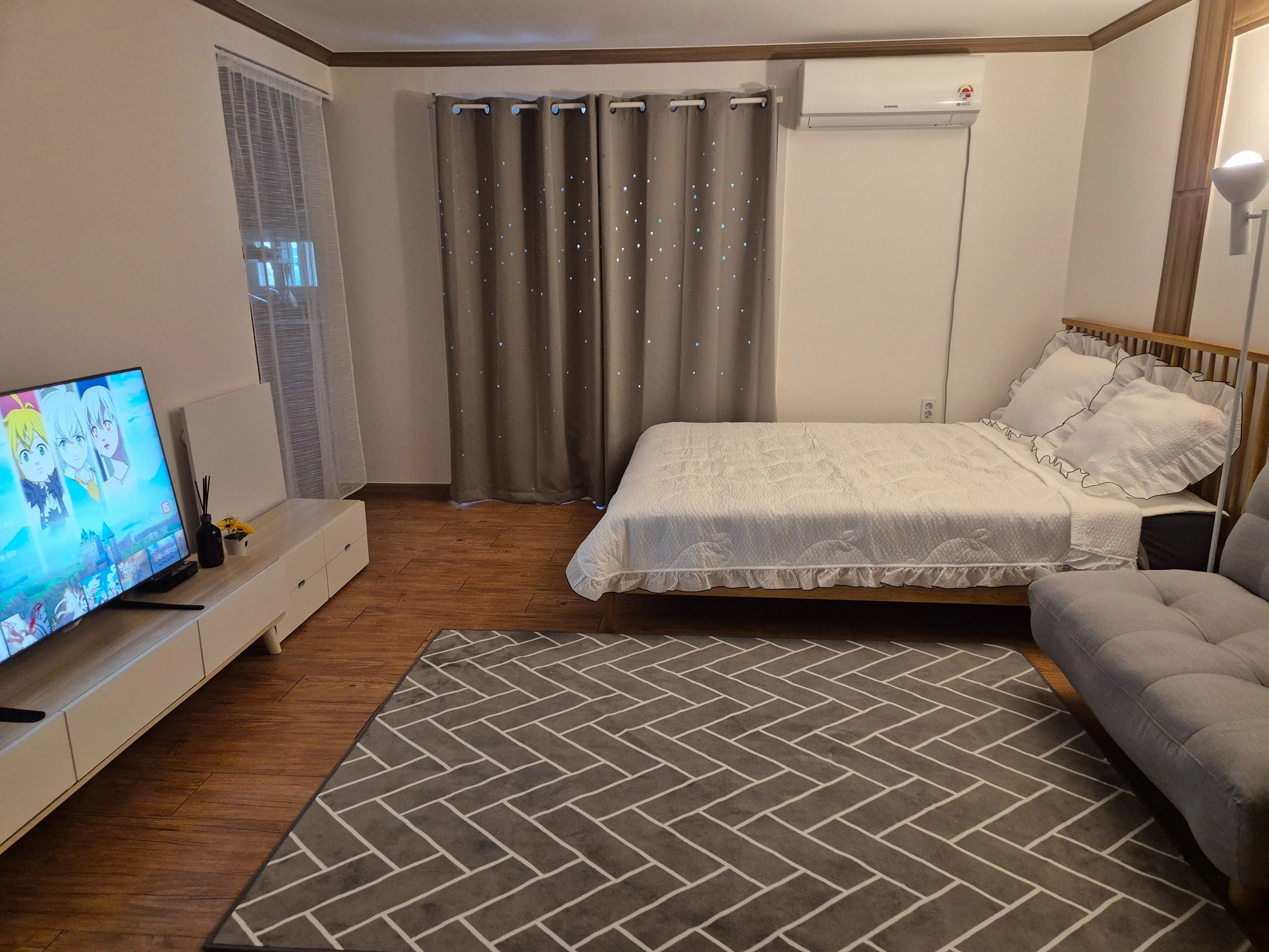 Songcheon-dong One-Bedroom House