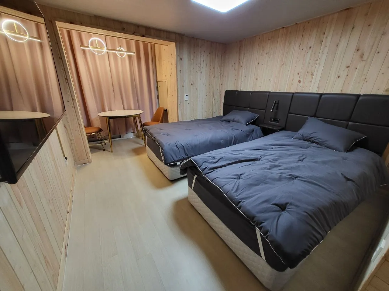 Balhan-dong One-Bedroom Apartment