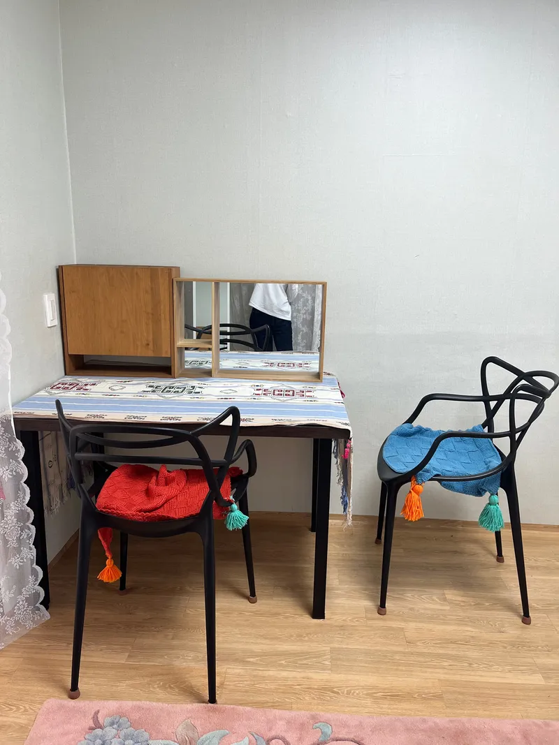[Andeok, Seogwipo] Andeok-myeon Hwasun-ri Bookstore What Stay 2 4