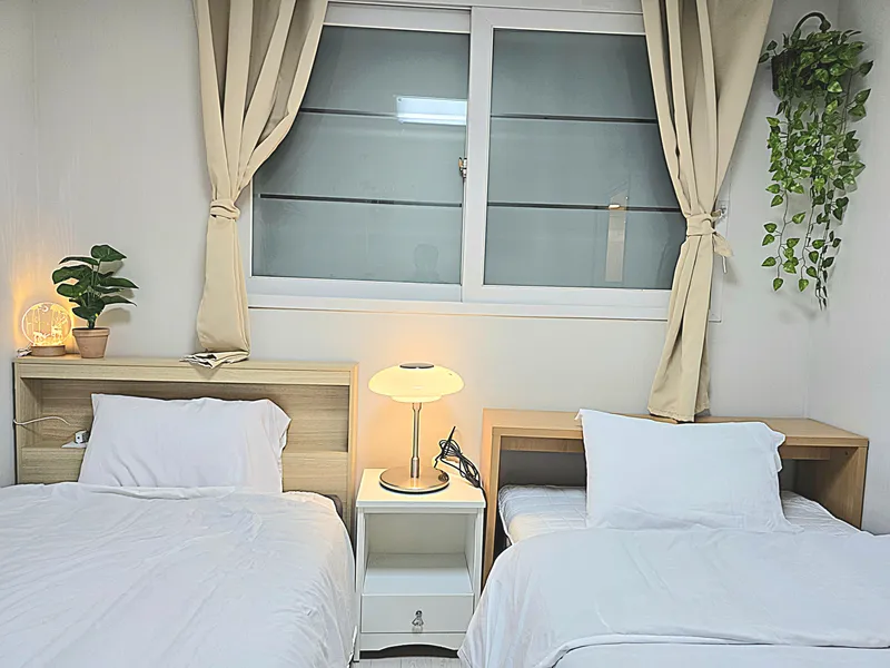 [Gangseo, Seoul] 10 min walk from Kkachisan Station (Line 2, 5)/2 rooms/3 beds/Fully furnished/Newly built 3