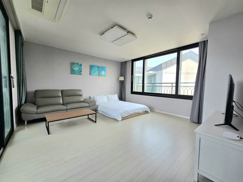 [Aewol, Jeju] Ocean view/Modern style separate two-room, terrace whirlpool spa. 3rd floor, E type 7