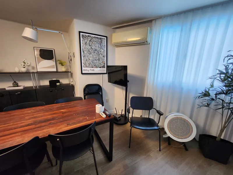 [Seodaemun, Seoul] 20-pyeong 3-room apartment, 7 minutes walk from Sinchon Station and Hongik University Station 9