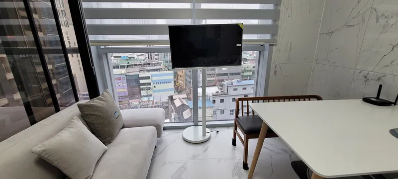[Jung-gu, Seoul] 11th floor duplex in the vicinity of City Hall Station 23