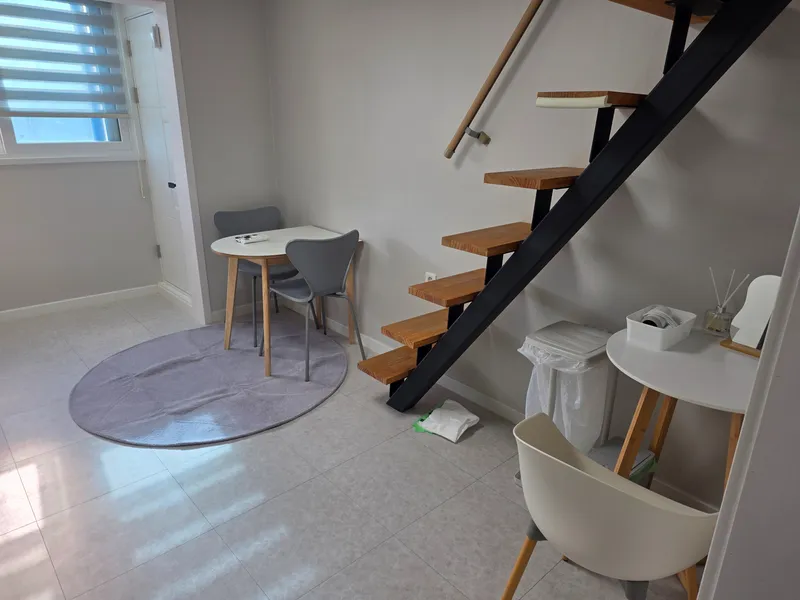 [Seo-gu, Daejeon] Spacious duplex 3 minutes from Gapcheon Station #Wolpyeong-dong #FreeNetflix 2