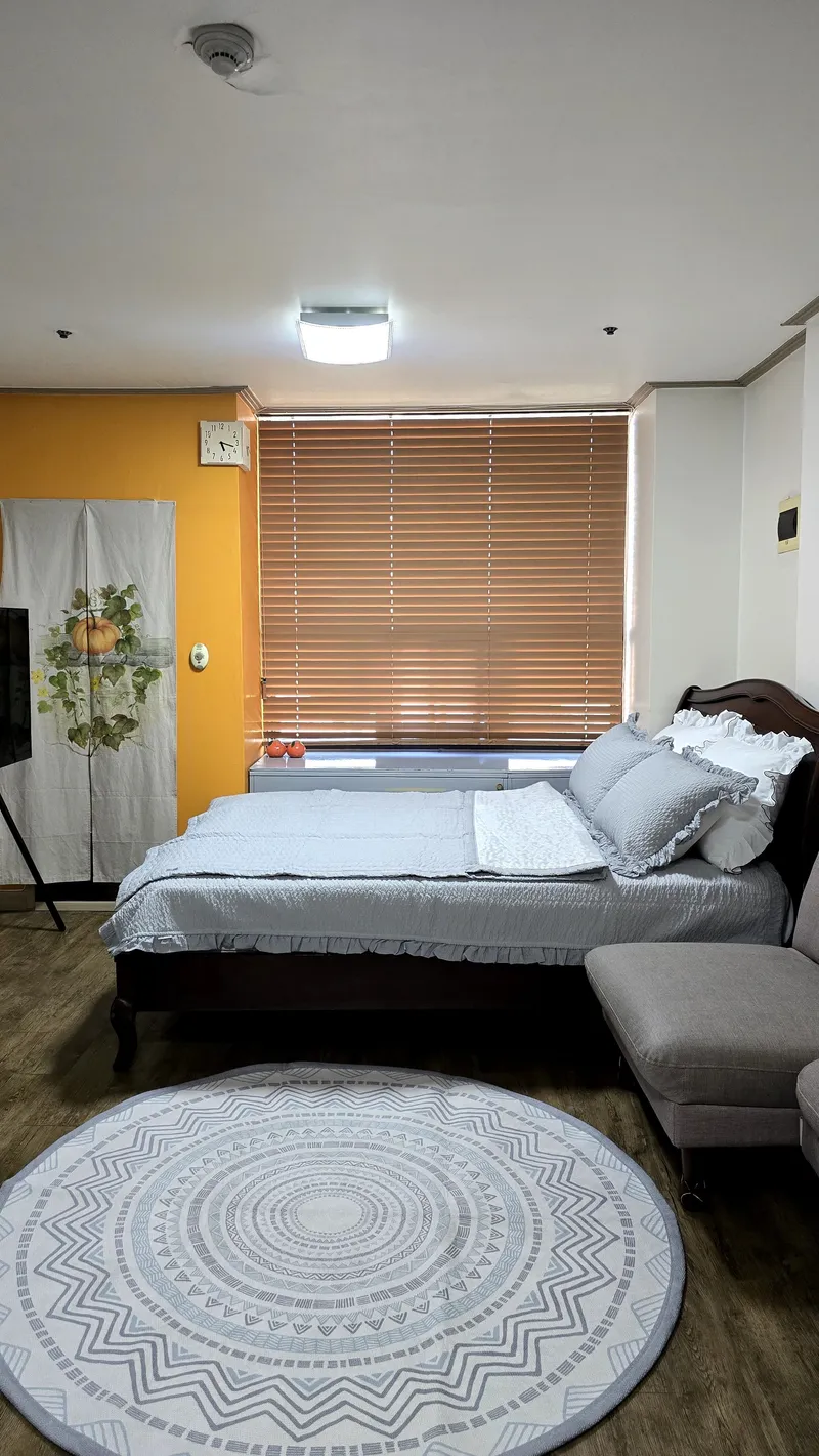 [Nohyeong-dong, Jeju] 10 minutes from the airport to the sea, 5 minutes from a large mart and hospital, safe and clean officetel 2