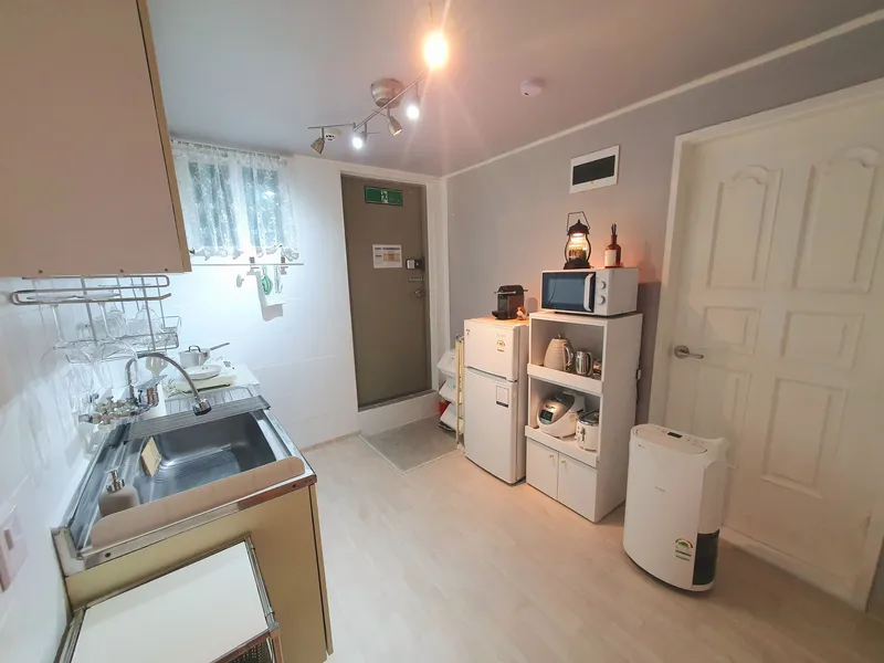 [Seodaemun, Seoul] 5 minutes from Hongik University Station, 3 stops from Gyeongbokgung Palace, easy access to Insadong and Gwanghwamun 15