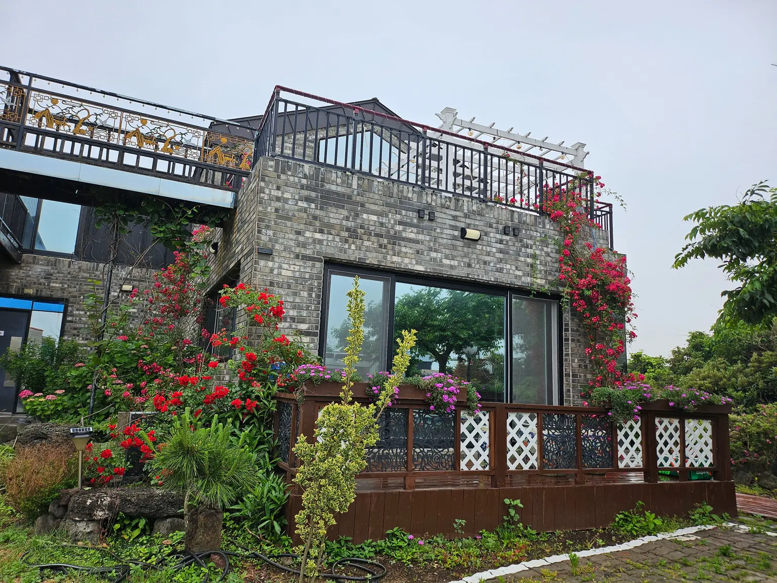 Jeju Gujwa 500-pyeong Garden, Duplex, Hinoki, Fireplace, Steam Room, Barbecue #104 - main image