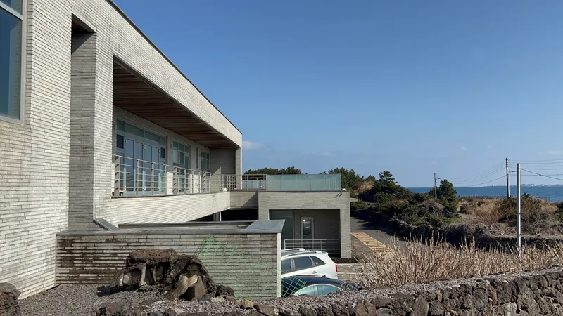 [Gujwa, Jeju][Seogwipo Seongsan] Ocean view emotional accommodation 30 seconds from the sea in front of the house (Room 101) 18
