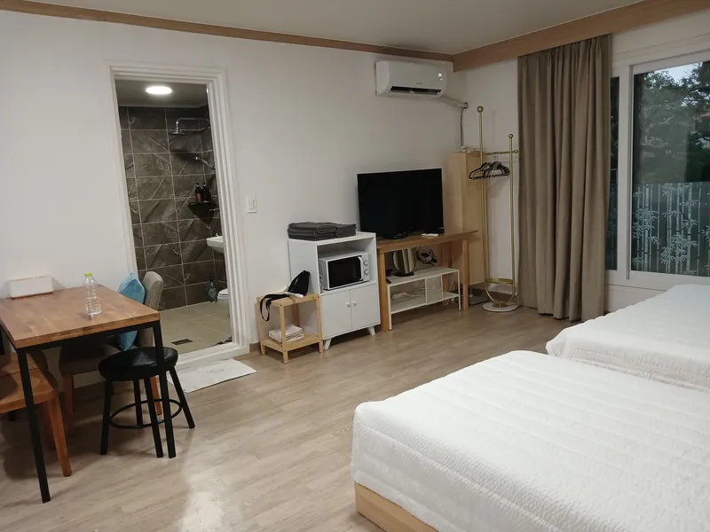 [Pyoseon, Seogwipo] Forest Recreational Forest Studio #Pets Allowed 7