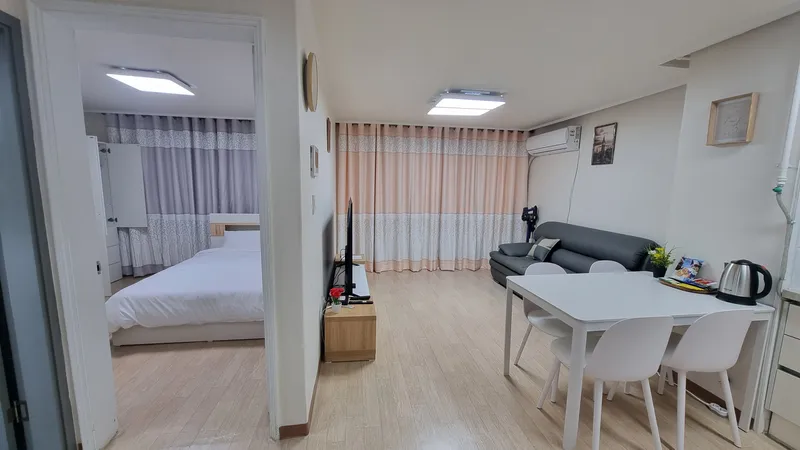 [Pyeongtaek] Just come, 3-room, full parking option 9