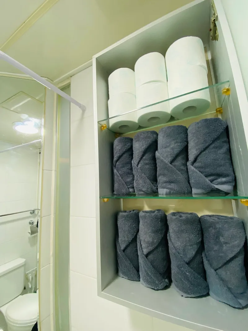 [Gangnam, Seoul] 2 minutes from COEX, Samseong Station, Daechi-dong Academy Street 4
