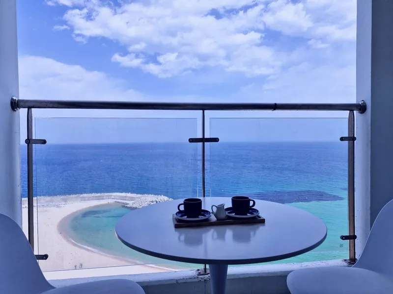 [Sokcho] ☆1-minute cut: Overwhelming panoramic ocean view☆Bedside sunrise☆Romantic pocha street food☆ 36