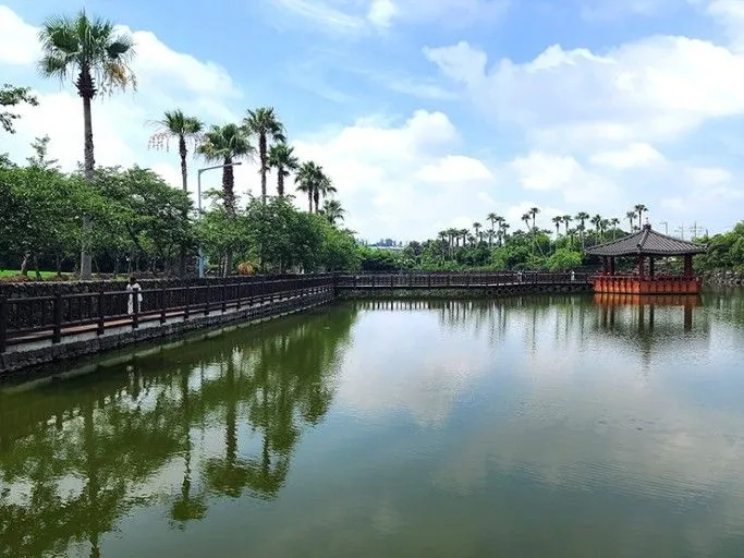 [Aewol, Jeju] 2 Queen Beds, Comfortable 15-Pyeong Usable Area, Terrace, Lawn Yard, BBQ 45