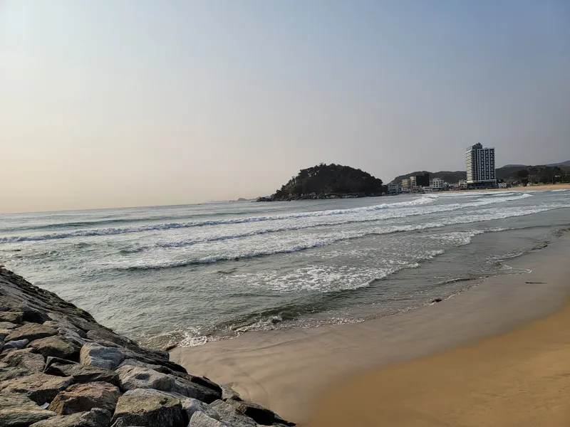 [강원 양양] 바닷가바로앞,해변어촌마을,침대원룸 (2층201호) 65
