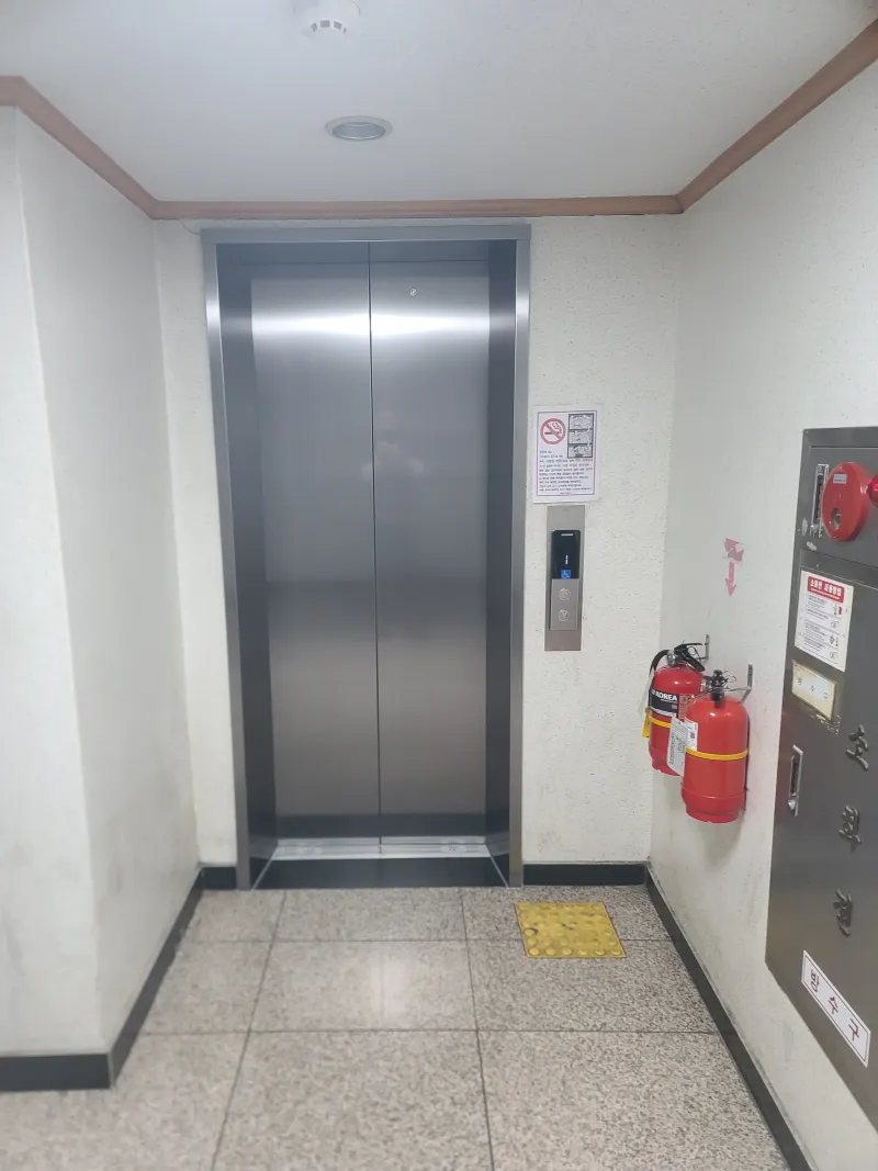 [서울 송파] 롯데타워뷰 가성비 좋은방 11