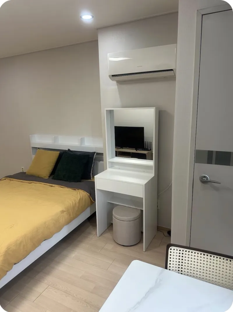 [Mapo, Seoul] Connected to Gongdeok Station & 1-minute walk to night view 3