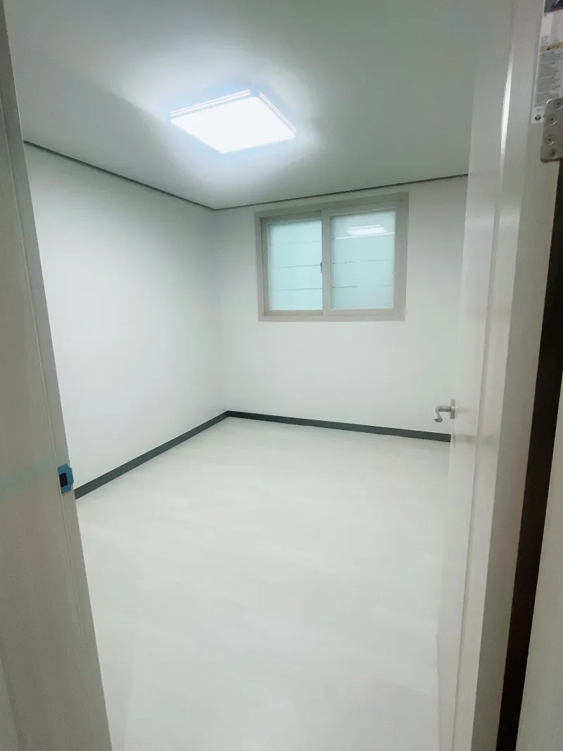 [경북 영주] 산책하기 좋고 도보1분 거리에 마트가 있는 쓰리룸빌라 4