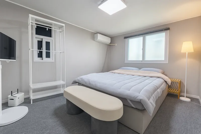 [Gwangjin, Seoul] Fully Furnished 3-Room Apartment, Prime Location Near Konkuk University Station 2