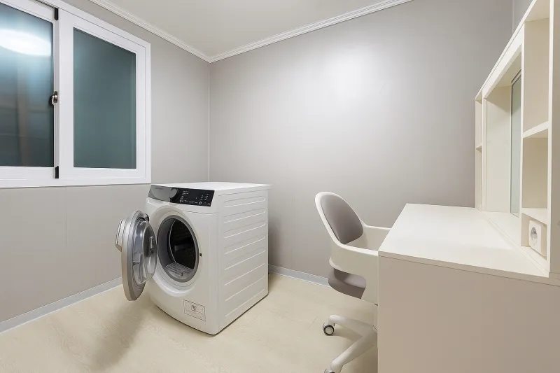 [Gwangjin, Seoul] Fully Furnished 3-Room Apartment, Prime Location Near Konkuk University Station 6