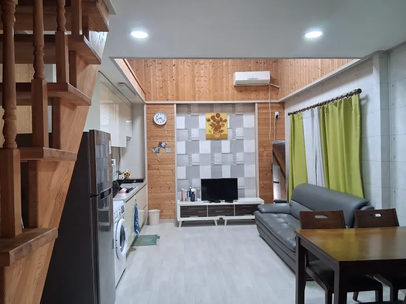 [Seongsan, Seogwipo] Small, private cottage in the Jeju countryside filled with the scent of cypress #DogFriendly 9