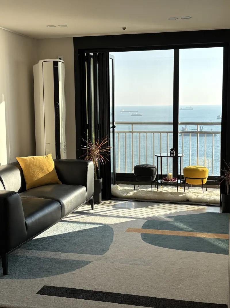 [Yeongdo, Busan] Ocean View Accommodation with a Panoramic View of Yeongdo's Sea 12