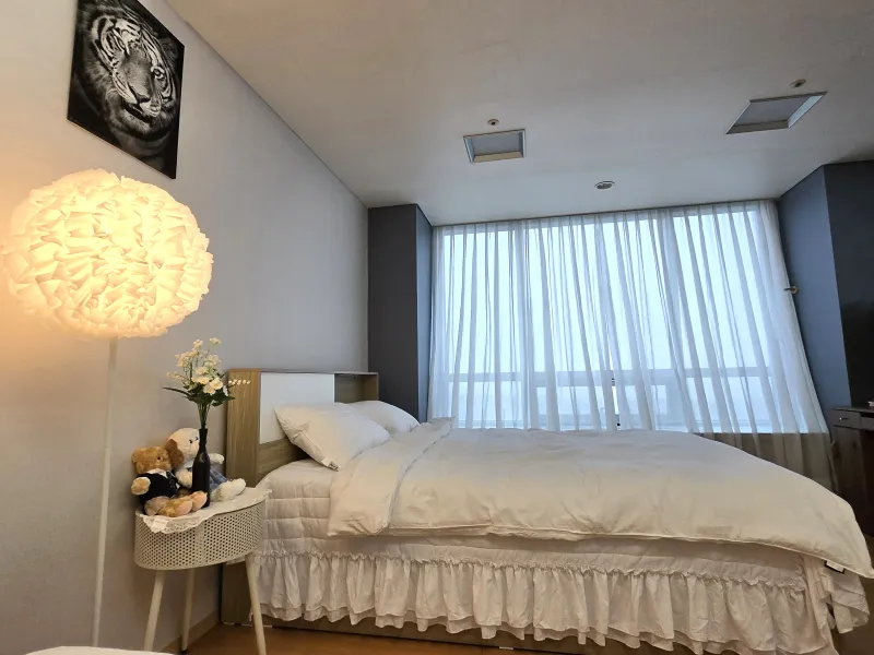 [Yeongjong, Incheon] Incheon Airport Ocean View Fully Furnished Large Room 9