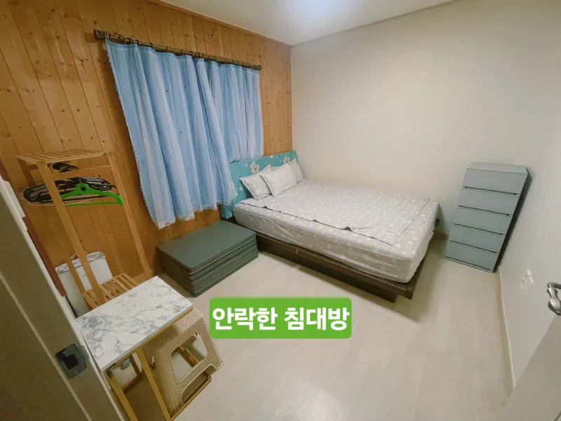 [Seongsan, Seogwipo] Small, private cottage in the Jeju countryside filled with the scent of cypress #DogFriendly 2