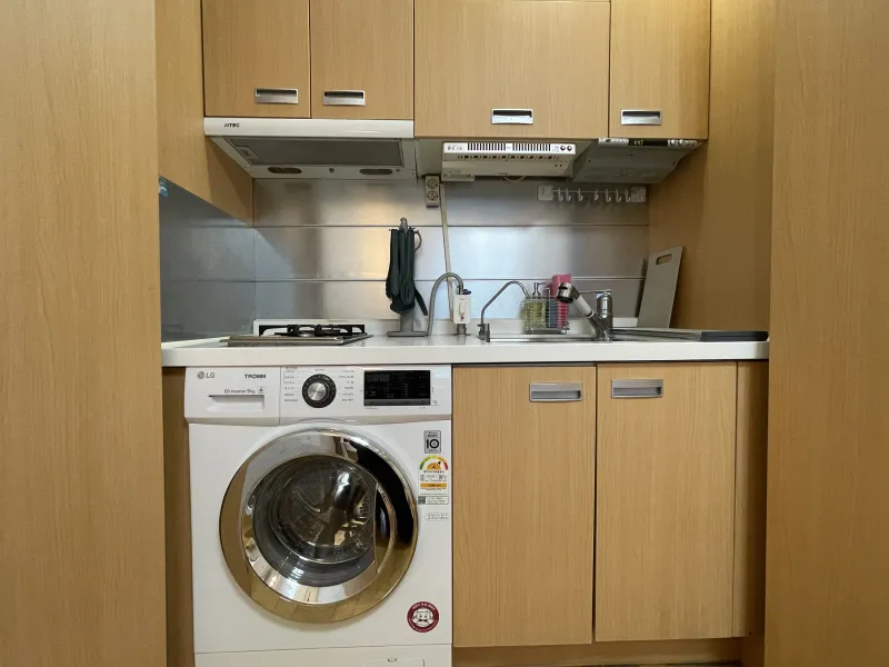 [Mapo, Seoul] 11th floor luxury, fully furnished, emotional one-room officetel connected to Mapo Station 27